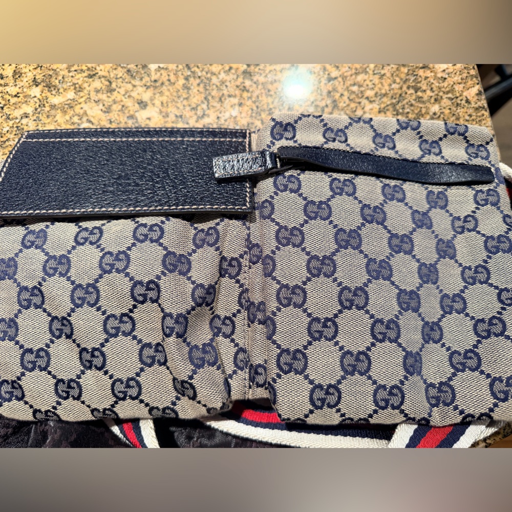 NIB AUTHENTIC GG Canvas Web Double Pocket belt bag. - Picture 3 of 12